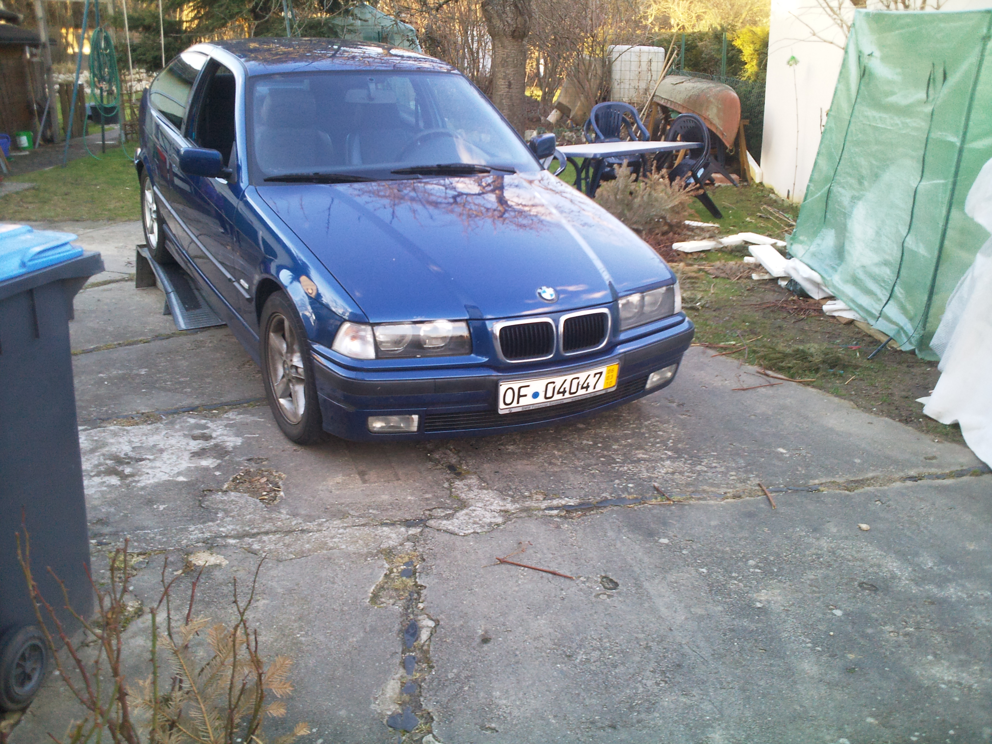 E36 Compact 316 Avus Blau - 3er BMW - E36
